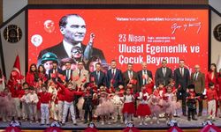 İzmir Adliyesi'nde 23 Nisan kutlandı