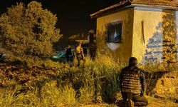 Uşak'ta polis ekibine silahlı saldırı: Biri ağır, iki yaralı!