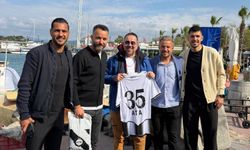 Altay'dan Ata Demirer'e jest