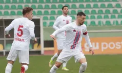 Altınordu ligde kaldı!