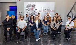 Başkan Mutlu Ferdi Zeyrek Gençlik Merkezi’nde gençlerle buluştu