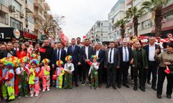 Buca'da 23 Nisan coşkuyla kutlandı