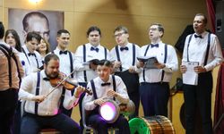 Buca’da notalar farkındalık için yükseldi