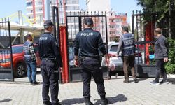 Okul ismi verip, 'Sıra bende' paylaşımı yaptılar: Evinde tabancalar ele geçirildi!