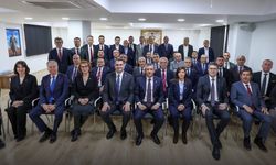 CHP’li başkanlara "Özel" talimat: İzmir’den 20 vekil istiyorum!