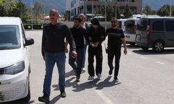 Arkadaşını bıçaklayarak öldürdü... Sokak düğünü kanlı bitti!