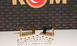 Polisin operasyonunda 74 sikke ele geçirildi