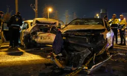 Emniyet şeridinde aracından indi, feci kazada can verdi