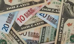 Euro rekor kırdı, dolar da yükselişte