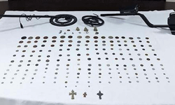 İzmir'de tarihi eser operasyonu: 203 parça ele geçirildi!