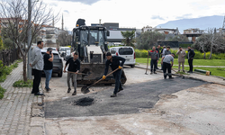 Bornova’da yol seferberliği... 90 günde 722 çukura müdahale!