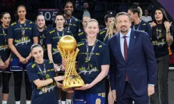 Kadınlar Basketbol Süper Ligi'nde şampiyon Fenerbahçe Opet!