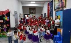 Aydın Büyükşehir Belediyesi’nin Çocuk Gelişim Merkezleri’nde ‘23 Nisan Ulusal Egemenlik ve Çocuk Bayramı’ etkinlikleri düzenlendi