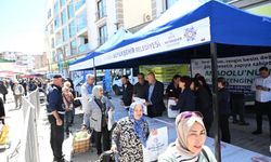 Başkan Çerçioğlu binlerce fideyi Söke’de vatandaşlar ile buluşturdu