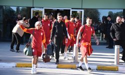Galatasaray’a İzmir’de coşkulu karşılama