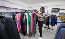 Gaziemir'den 322 aileye dayanışma eli