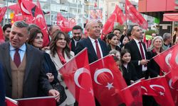 Gaziemir’de 23 Nisan coşkusu kortejle taçlandı