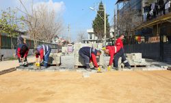 Gaziemir'de yol yenileme çalışmaları tam gaz!