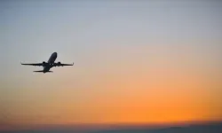 İran, hava sahasının bir bölümünü uçuşlara açtı