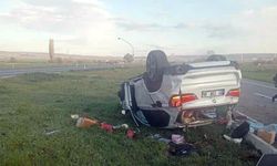 İki otomobil çarpıştı; 1 ölü, 4 yaralı