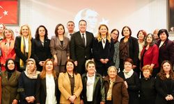 Kadın belediye başkanları Manisa’da buluştu