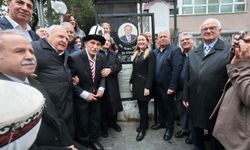 Konak'ta vefa örneği... Fadıl Hoca'nın adı sokakta yaşayacak!