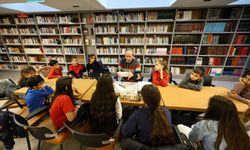 Selçuk'ta çocuklara kitap aşısı!