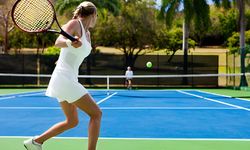 Çeşme’de deniz manzaralı deniz kortu!