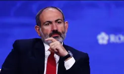 Ermenistan’da Türk bayrağı yakıldı, Paşinyan “provokatif” dedi