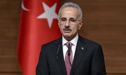 Bakan Uraloğlu: Türk sahipli 2 gemi Hürmüz Boğazı’ndan geçti