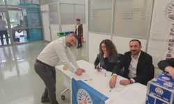 Büyükşehir’de memurlar sandık başında!