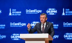 Özel’den "Meslek Fabrikası" çıkışı: AK Parti, İzmir'i kazansaydı Karşıyaka, Pasaport iskeleleri vakıflara gidecekti!