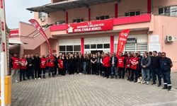 DİSK öğretmen ve öğrenciler için nöbete başladı!