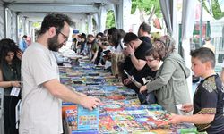 Manisa’da kitap coşkusu: 9. Kitap Fuarı’na yoğun ilgi