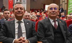 Ümit Erkol’u cezaevinde ziyaret eden Özel: Esir tutanlar iddianameyi bir an önce yazmalı!