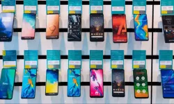 Akıllı telefon fiyatlarına dev zam yolda!