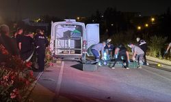 Silahını çıkarıp üç kişiyi kurşuna dizdi!