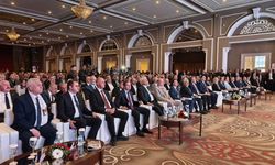 Birlikte seçim günü… İzmir esnafı sandık başında!