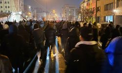 İran'da protestolara katılma gerekçesiyle 3 kişi idam edildi