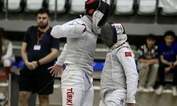 350 sporcu madalya için ter döktü