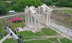 Aydın'da 14 metrelik pide yapıldı