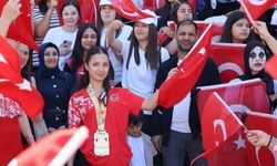Avrupa Şampiyonu Nehir’e Turgutlu’da coşkulu karşılama