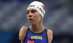 Milli yüzücü Sevilay Öztürk'ten Almanya'da altın madalya