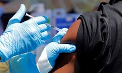 DSÖ'den Ebola uyarısı: Aşı çalışmaları dokuz ay kadar sürebilir