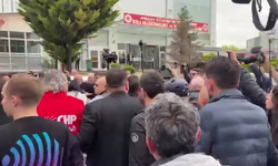 CHP Genel Merkezi önünde arbede: Tahliye talebi iddiası!