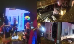Katliam gibi kaza: Yolcu otobüsü devrildi, 3 ölü, 31 yaralı!