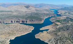Fırat Nehri taştı, binlerce aile evsiz kaldı