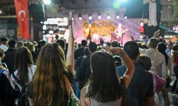 Bornova’da dopdolu 19 Mayıs!