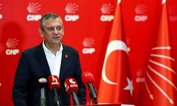 Özel, CHP'li il belediye başkanlarıyla bir araya geldi