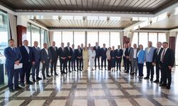 CHP'li belediye başkanlarından zirve: Tugay'dan başkanlara destek çağrısı!
